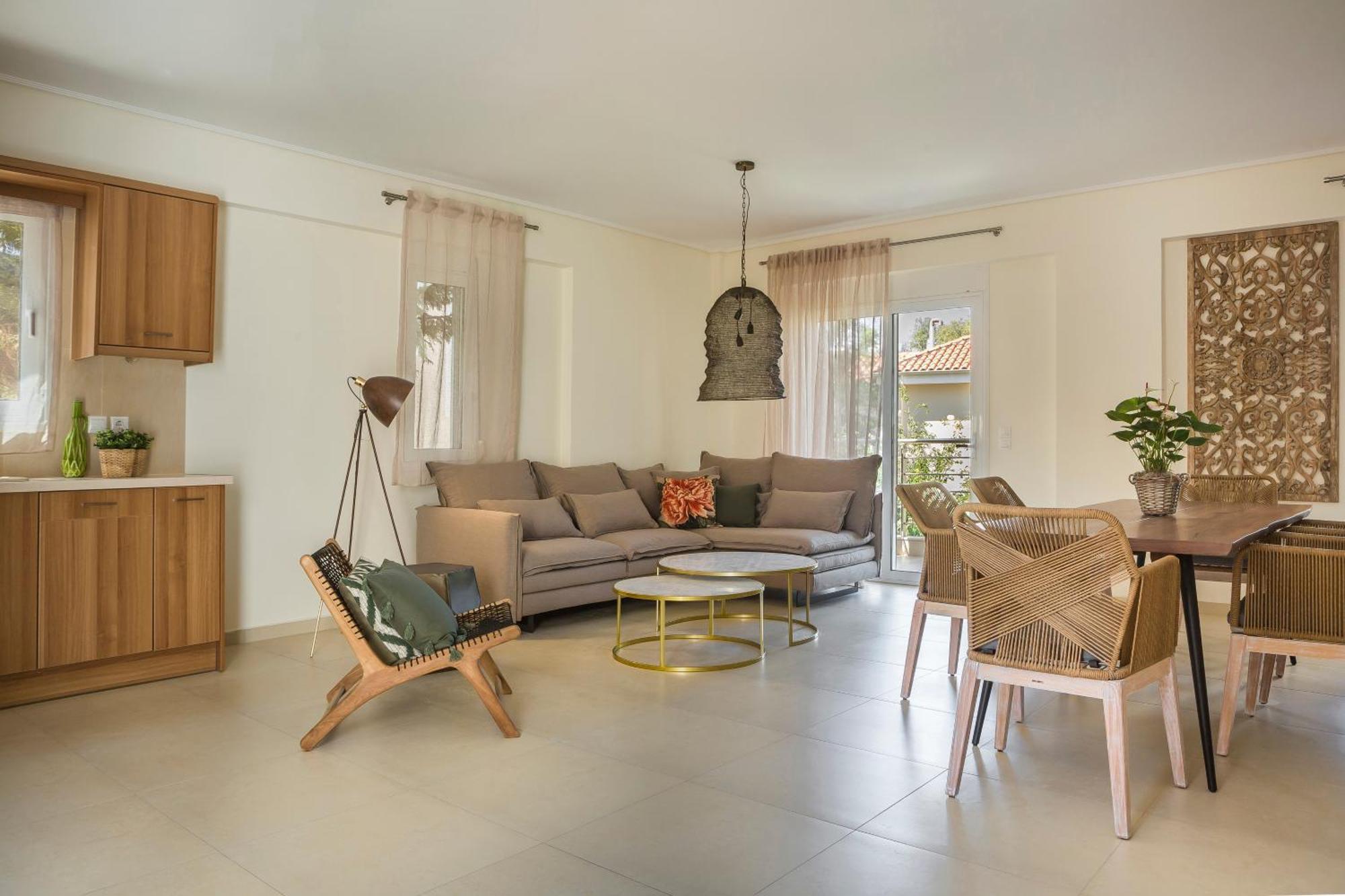 Meliti Waterfront Suites Karavomylos Exteriör bild