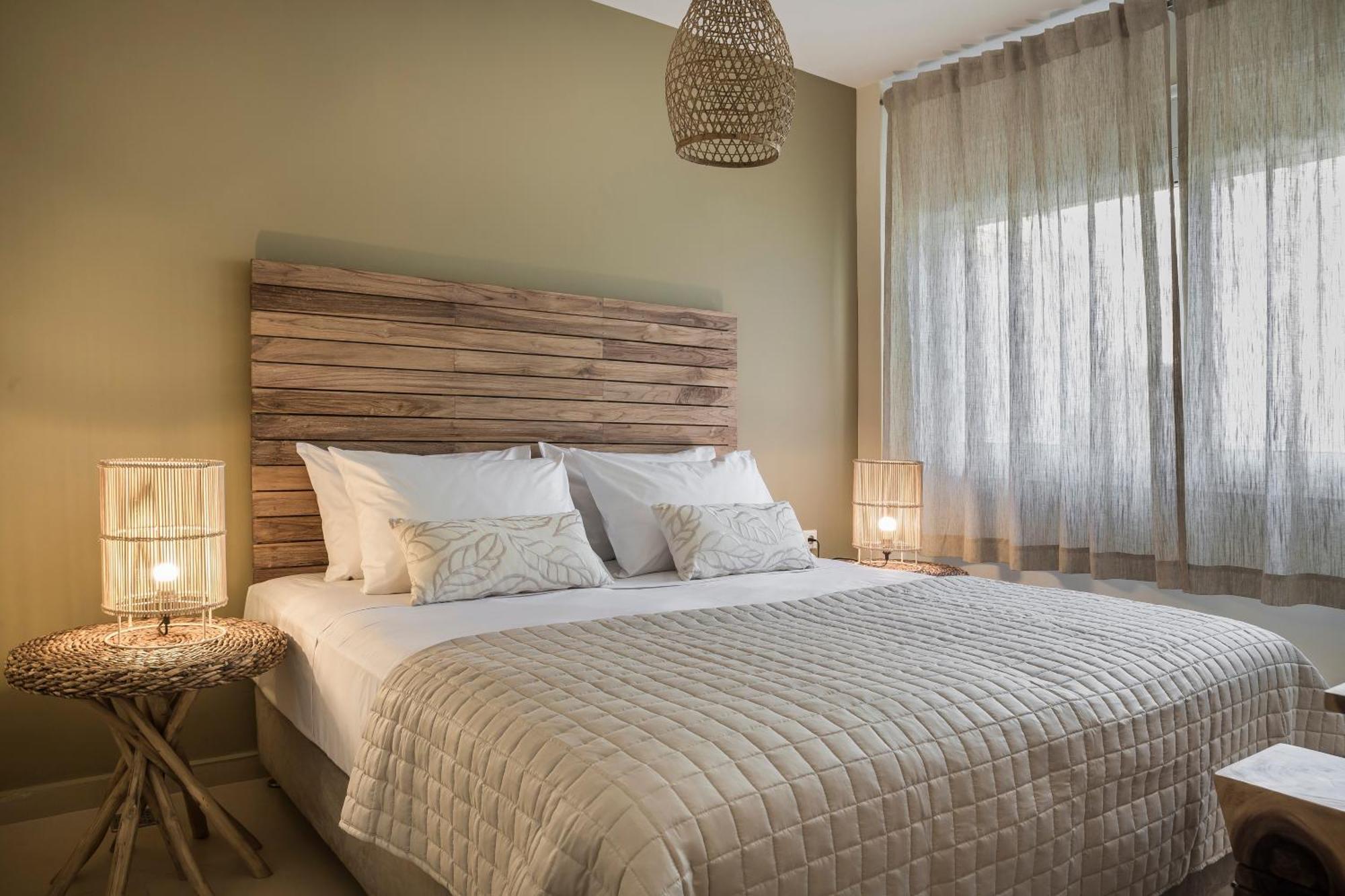 Meliti Waterfront Suites Karavomylos Exteriör bild